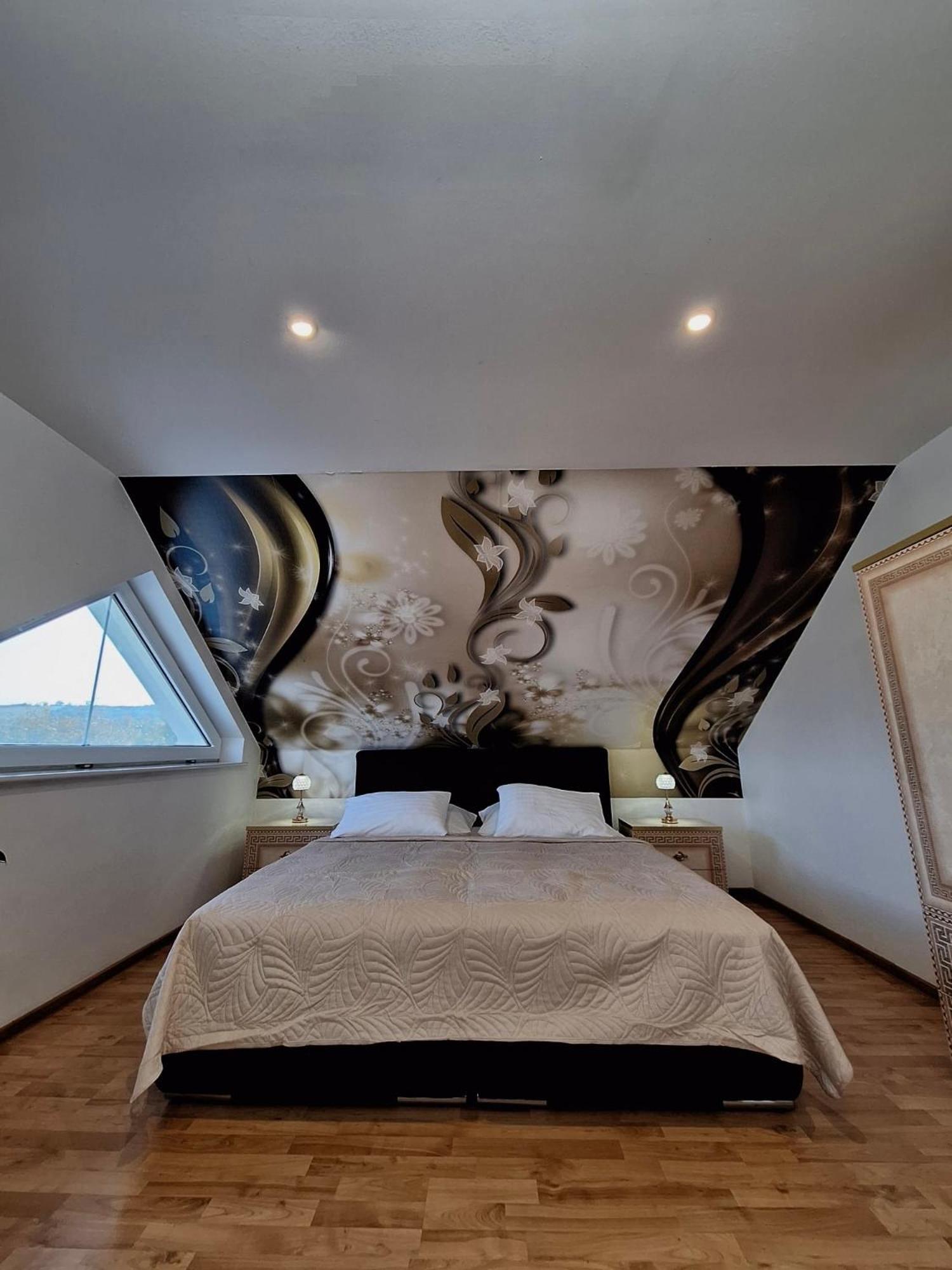 Meduza Wellness Spa S Ubytovanim Hlohovec Buitenkant foto